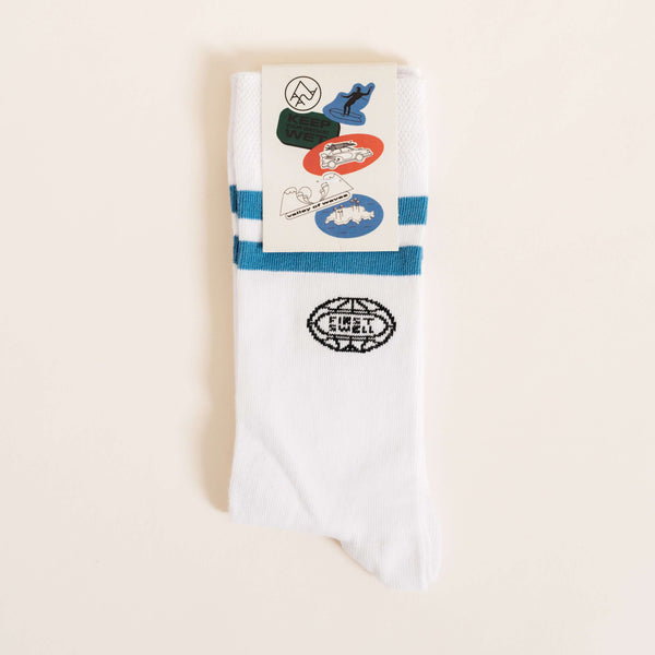 White fashionable surf socks. Sustainably produced in Europe with 85% cotton.